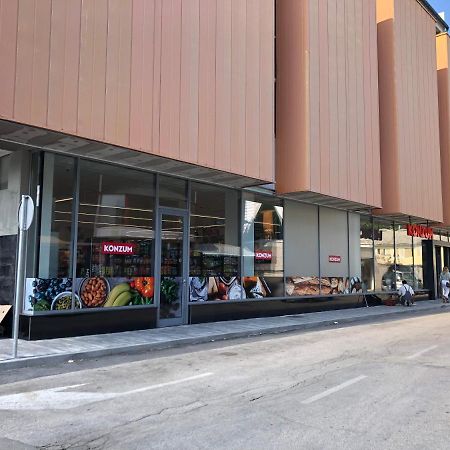 Hard Rock Rooms For Two Livno Exterior photo